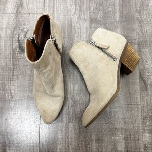 Frye Women's Ankle Boots in Beige Suede